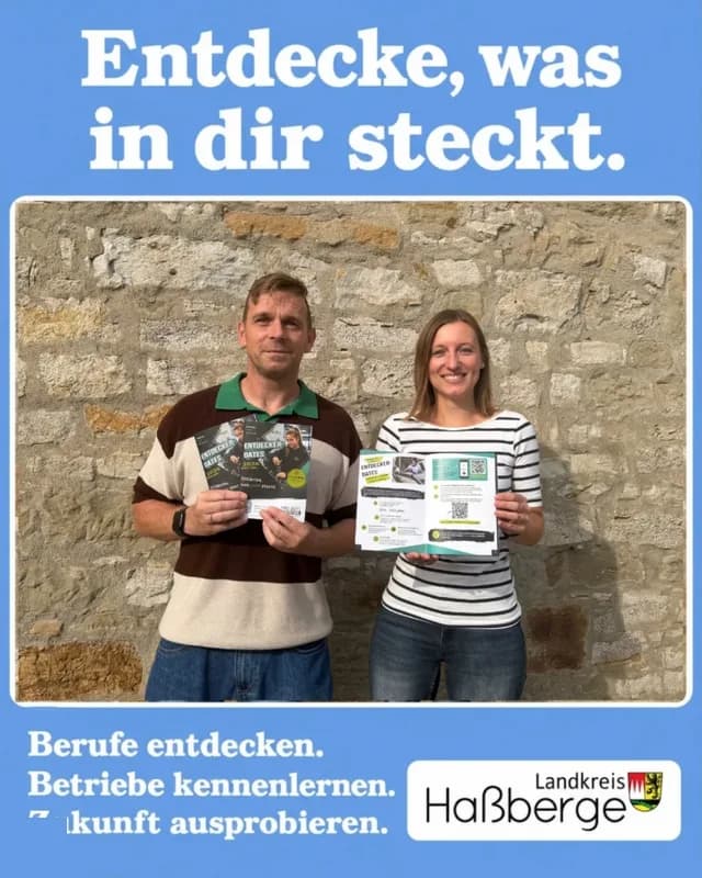 Kampagnenmotiv „Entdecke, was in dir steckt.“ mit den Flyern für Jobmesse und Entdecker-Dates