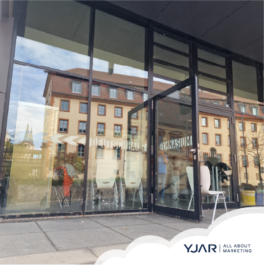 Foto des Deutschhaus-Gymnasiums